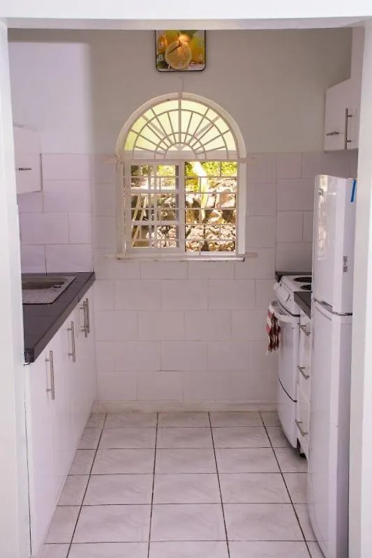 Columbus Heights Apartment Ocho Rios
